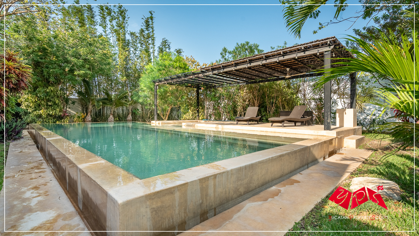 ENERGY-INDEPENDENT GARDEN ESTATE NEAR MÉRIDA NORTH – SOLAR-POWERED LUXURY WITH INFINITY POOL (YPS-02-0195)