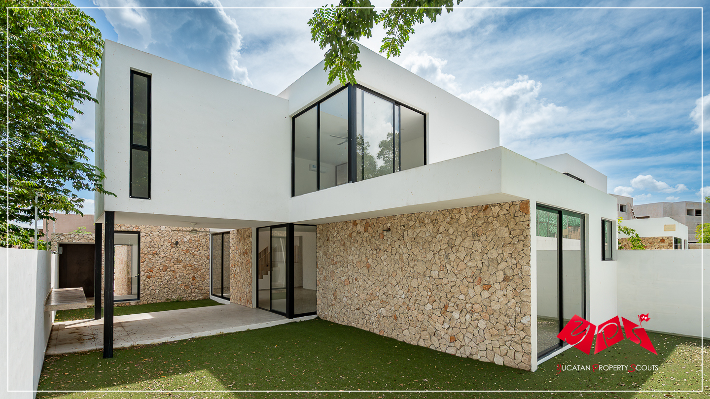 MODERN CONTEMPORARY HOME WITH GROUND-FLOOR SUITE IN PRIVADA KINISH (YPS-02-0215)