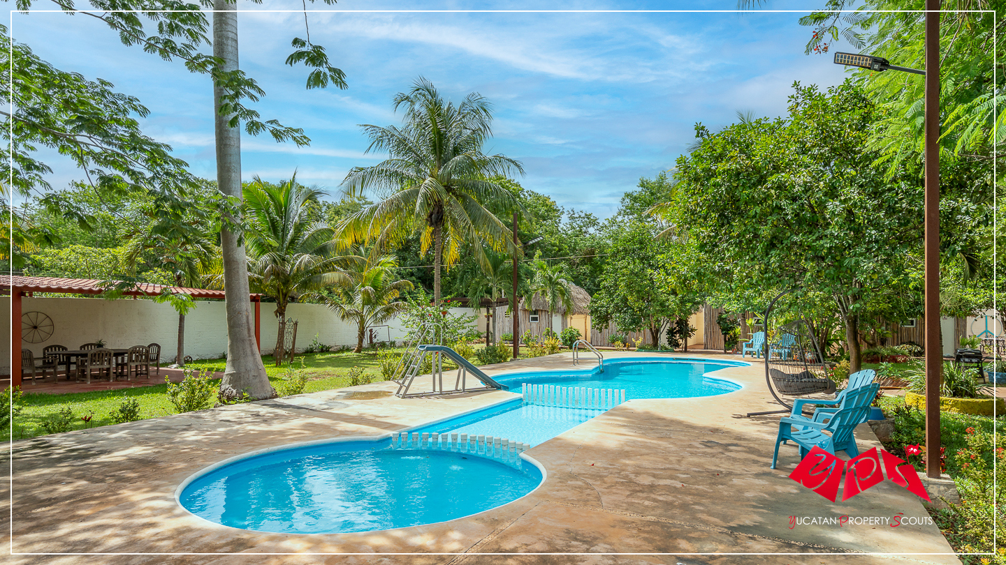 VERSATILE COUNTRY ESTATE WITH EXCEPTIONAL RECREATION AREA NEAR MÉRIDA (YPS-02-0255)